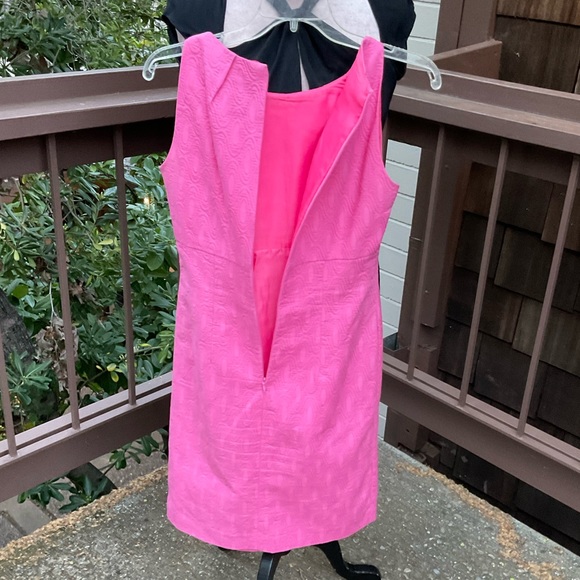Taylor brand barbiecore pink fitted structured sleeveless Spring mini dress, 6 - Picture 4 of 9